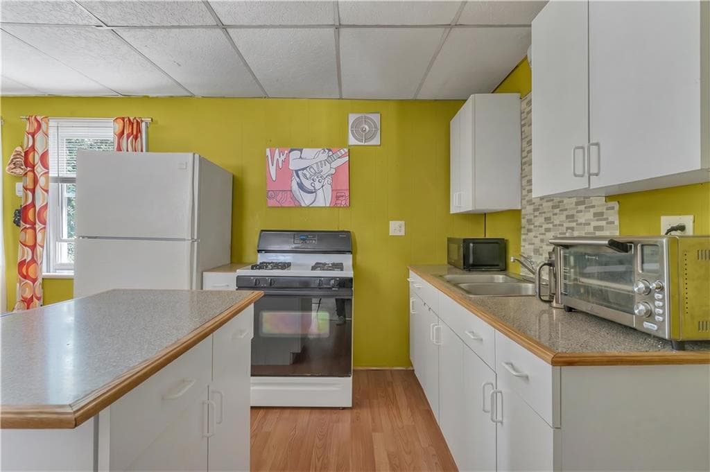 19 Hardwick Street - Photo 2