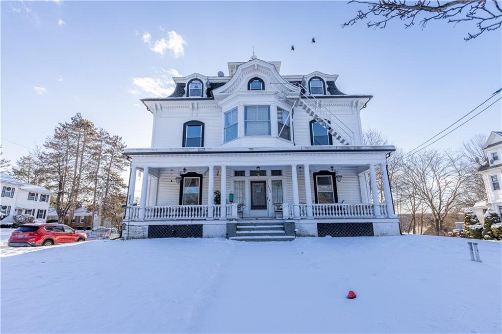 274 Harris Avenue - Photo 2