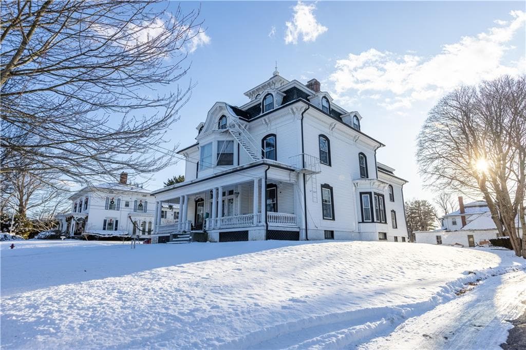 274 Harris Avenue - Photo 3