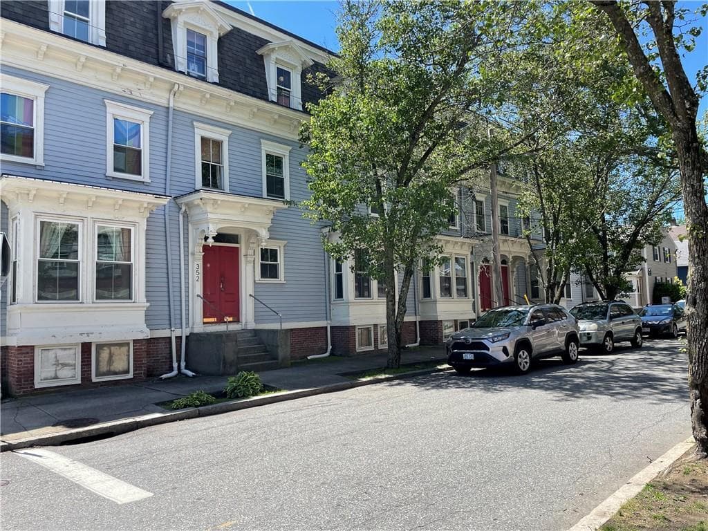 358 Carpenter Street #9 - Photo 3