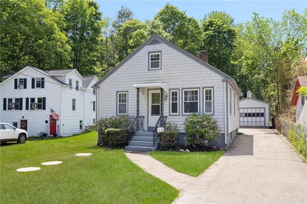 3 Albro Lane