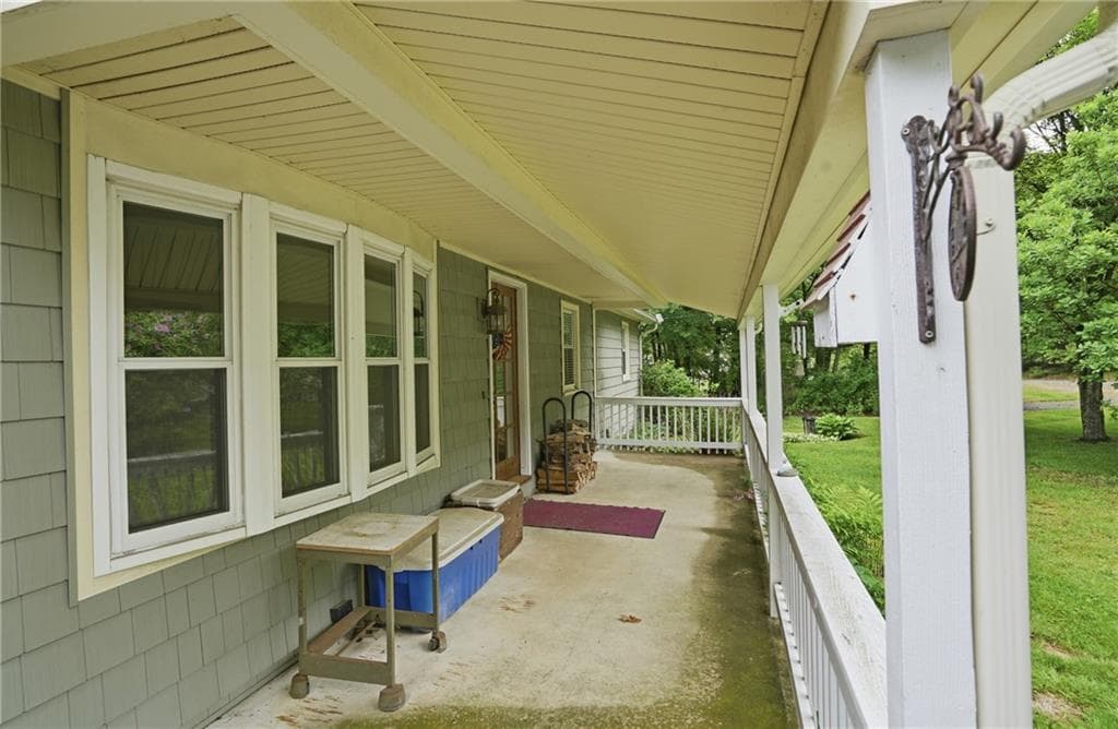 233 Victory Highway - Photo 2