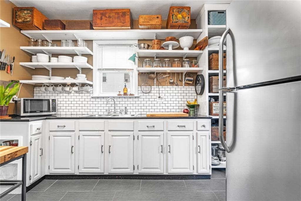 5 Dennis Avenue - Photo 5