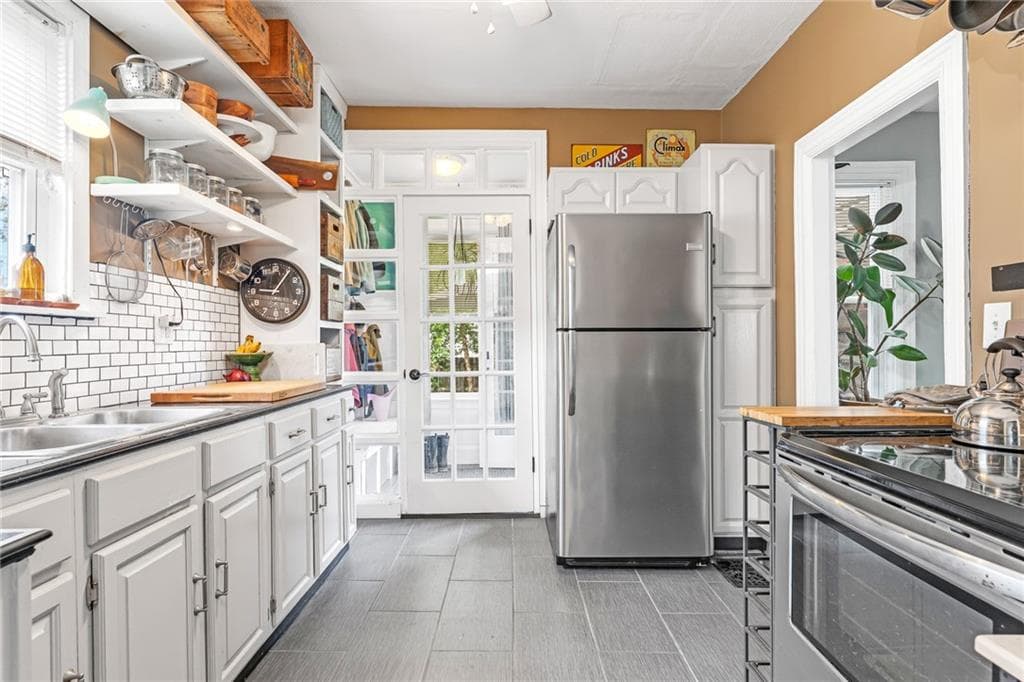 5 Dennis Avenue - Photo 4