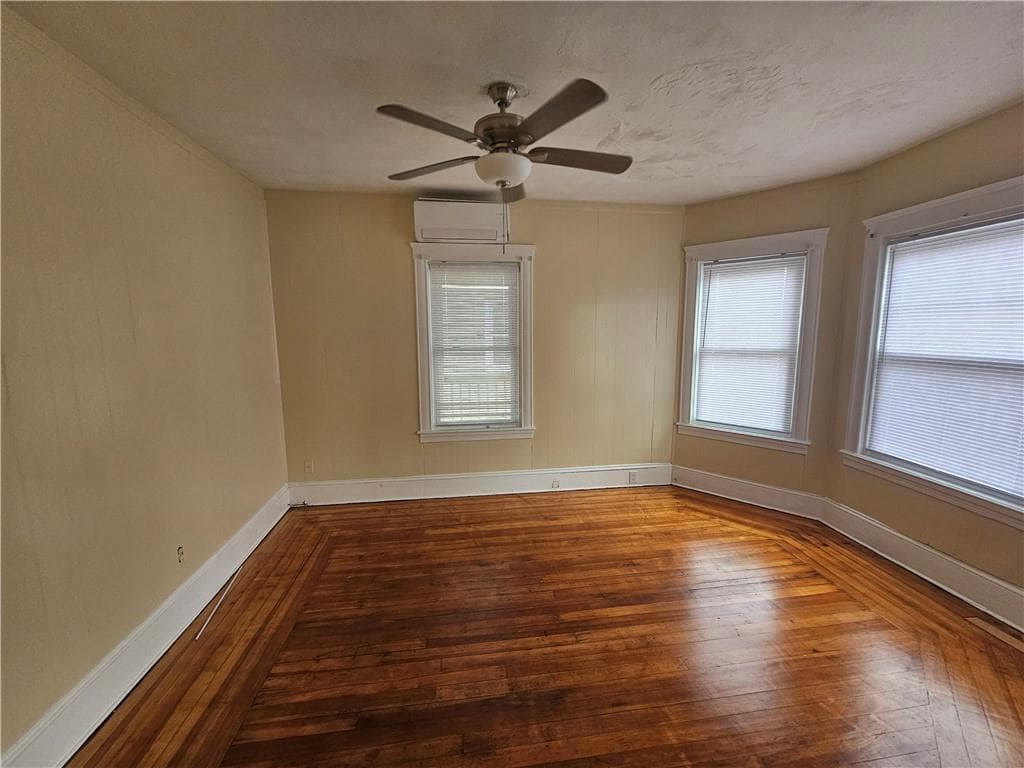 69 Fales Street - Photo 2