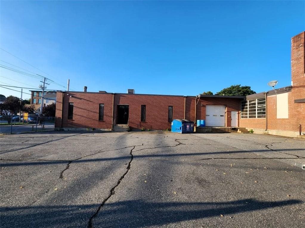 31 Delaine Street - Photo 3