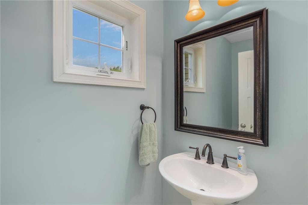 290 Station Street - Photo 5
