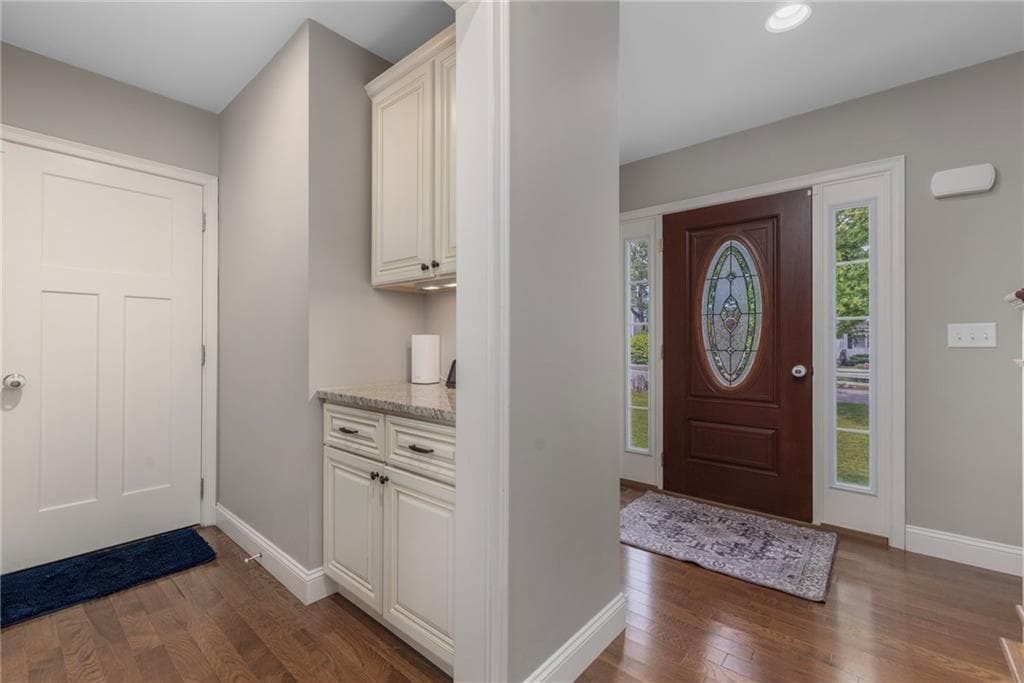 290 Station Street - Photo 4