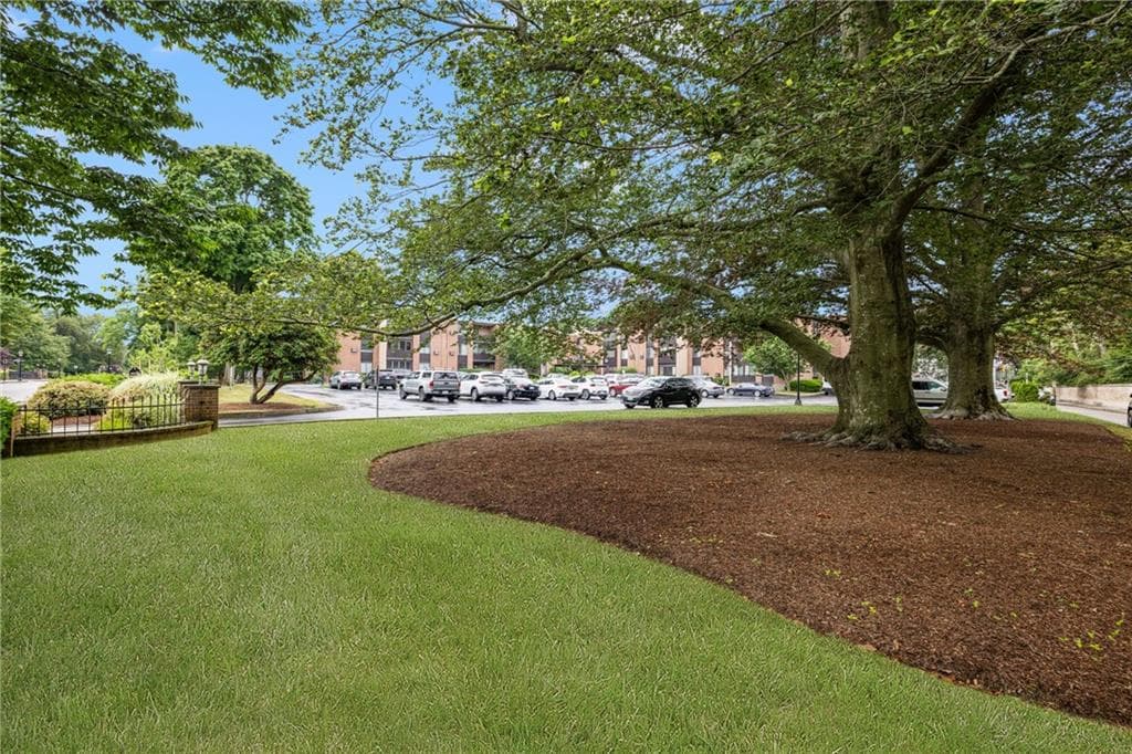 401 Bellevue Avenue #308 - Photo 2