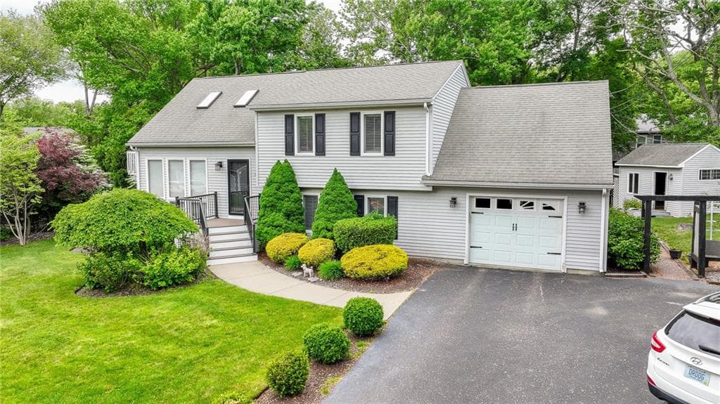 35 Sachem Road