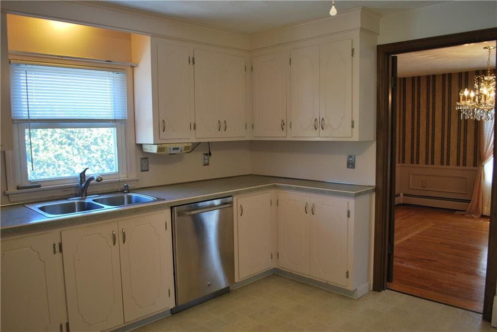 3 Carriage Way - Photo 3
