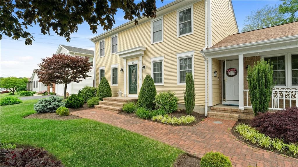 29 Carriage Way - Photo 2