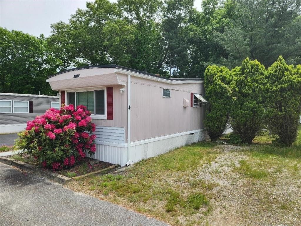 27 Woodward Road - Photo 3