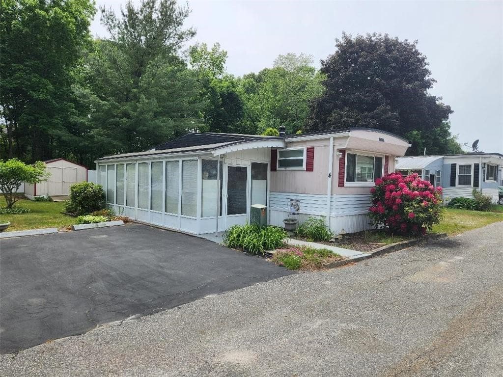 27 Woodward Road