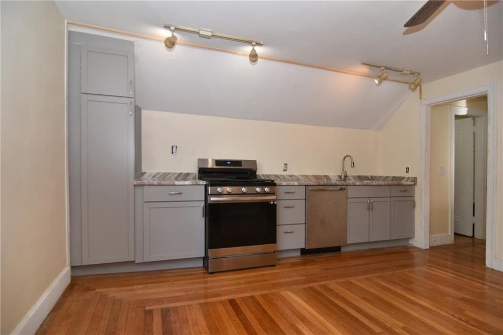 2915 Post Road #2nd Floor - Photo 3