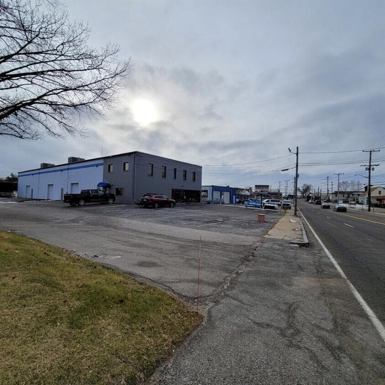 1300 Jefferson Boulevard - Photo 3