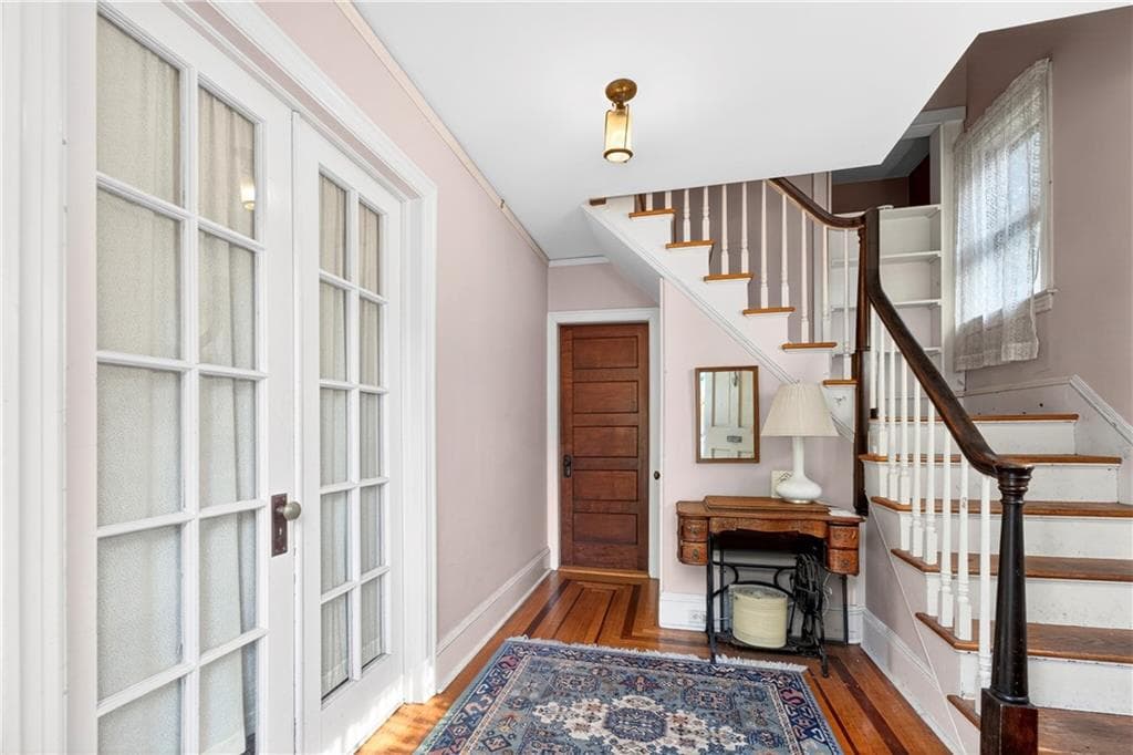 136 Armington Street - Photo 2