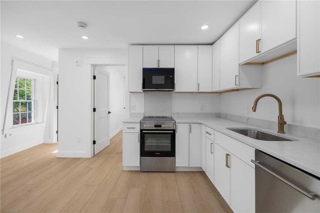 02 Melrose Street #2 - Photo 3