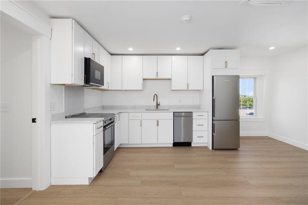 02 Melrose Street #2 - Photo 4