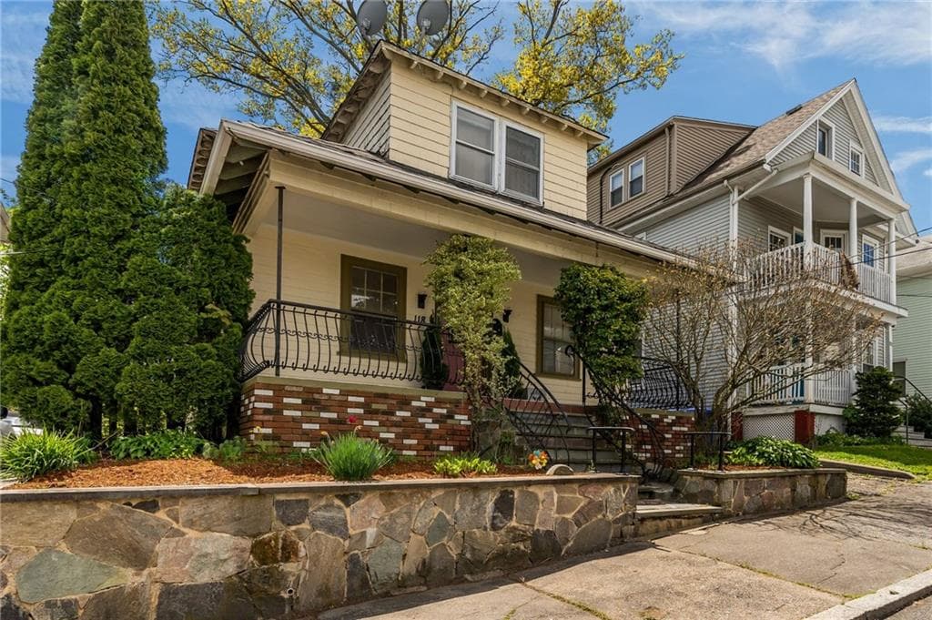 118 Porter Street - Photo 2