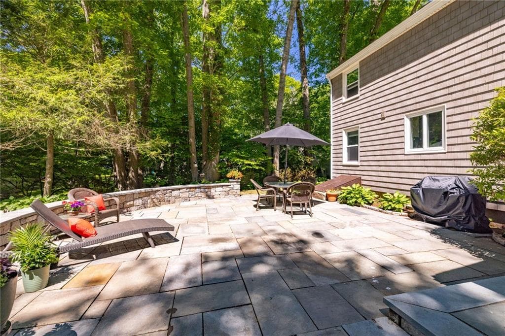 27 Tallwood Drive - Photo 5