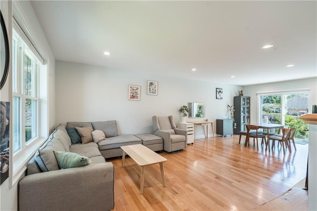 100 East View Avenue - Photo 5