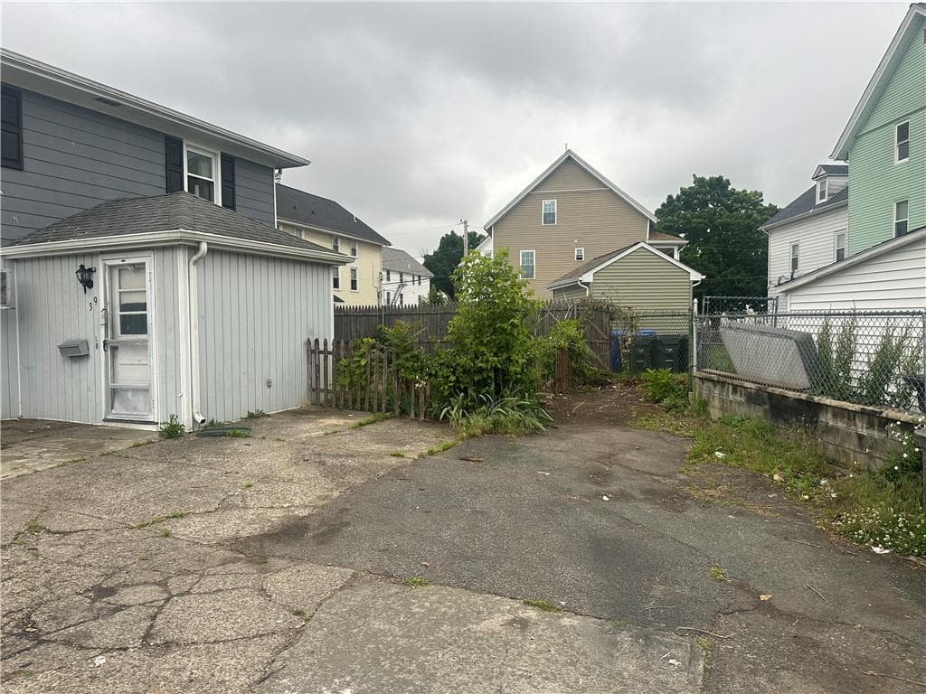 39 Locust Street - Photo 2