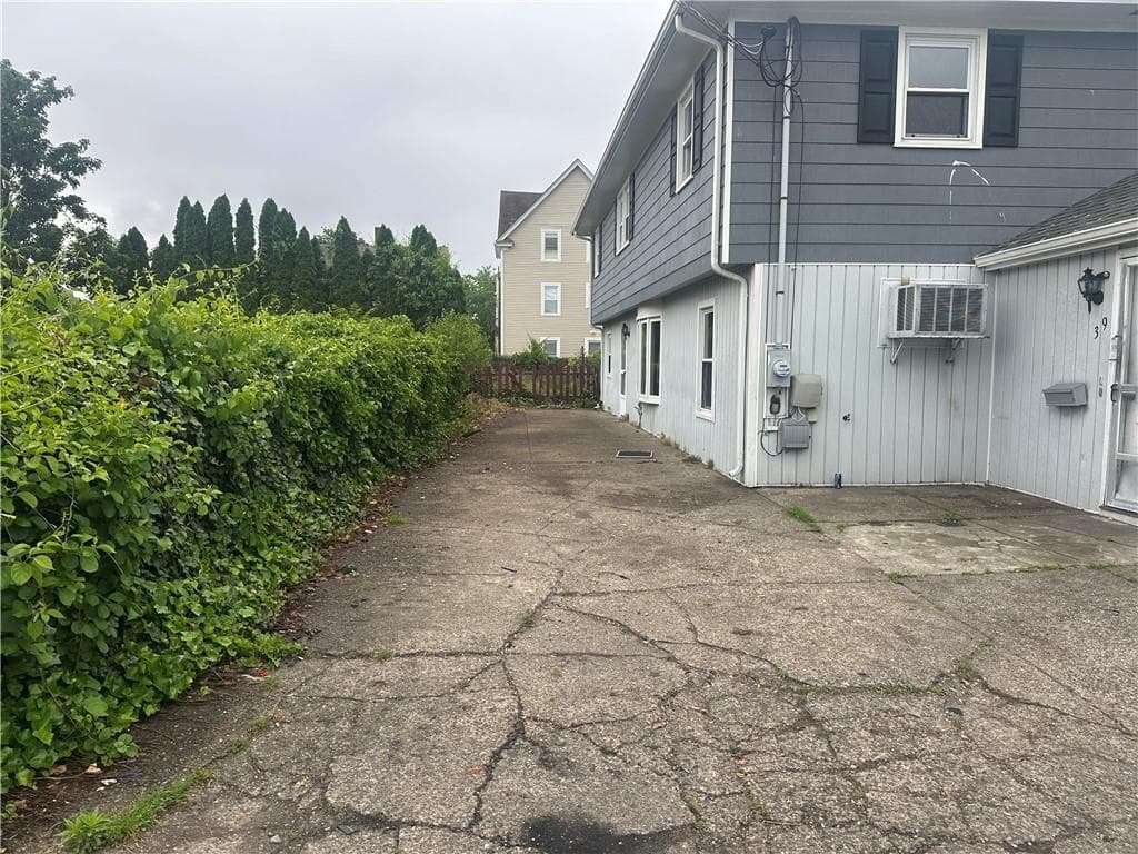 39 Locust Street - Photo 3
