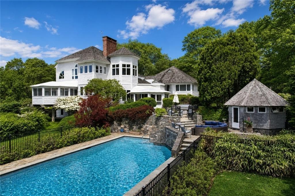 18 Hills Road - Photo 4