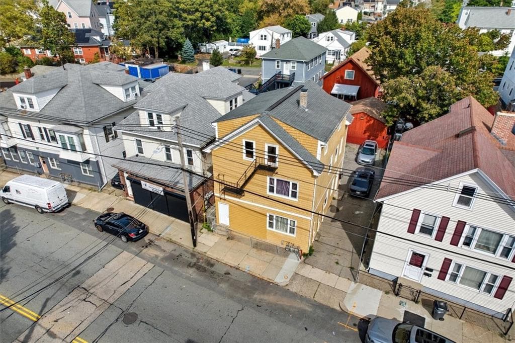 555 Branch Avenue - Photo 3