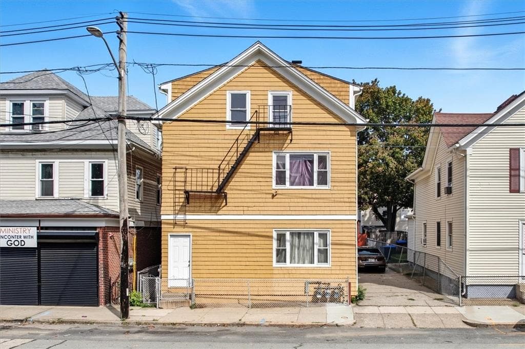555 Branch Avenue