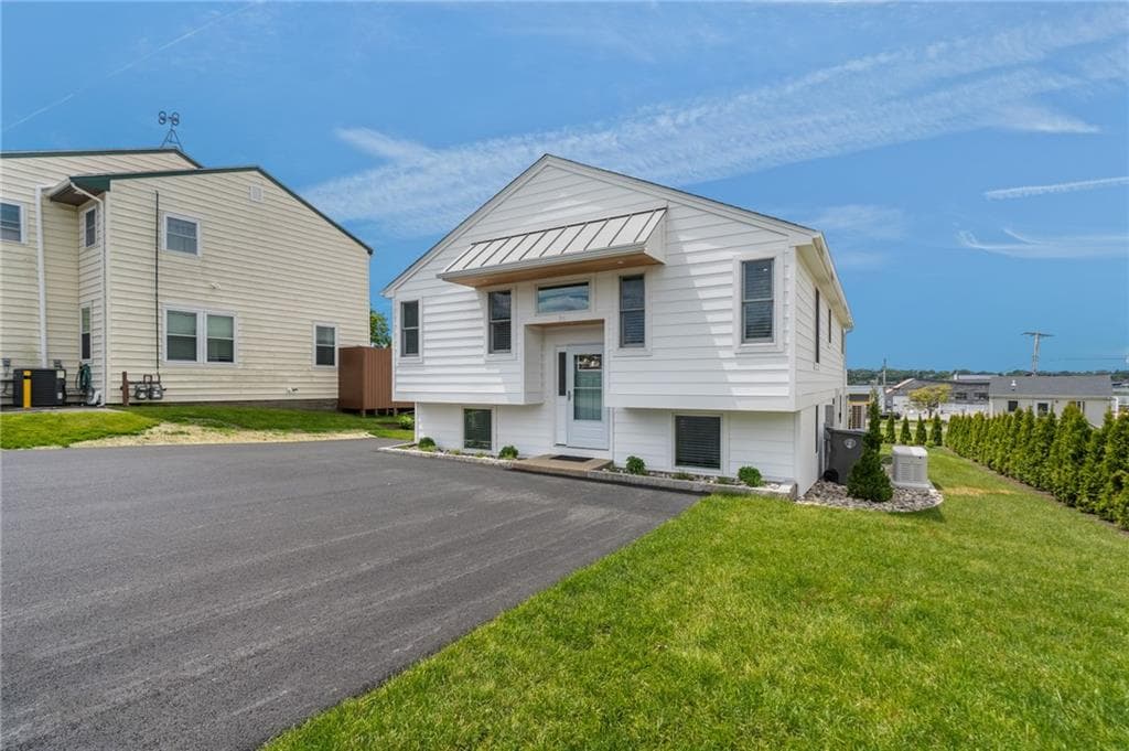 76 Warren Avenue - Photo 3
