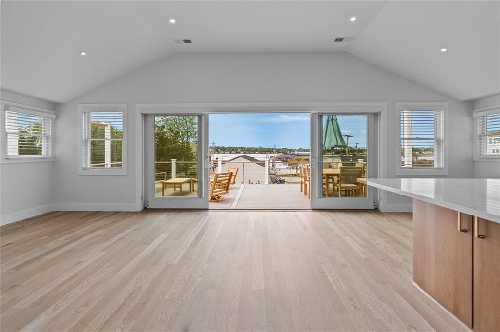76 Warren Avenue - Photo 5