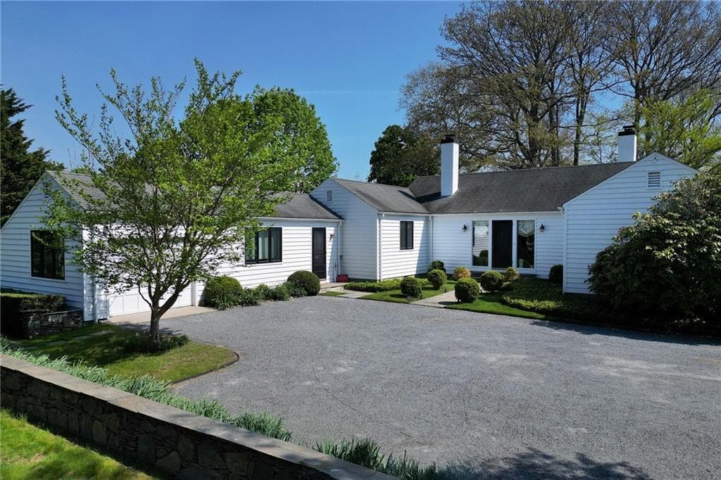 18 Ledge Road