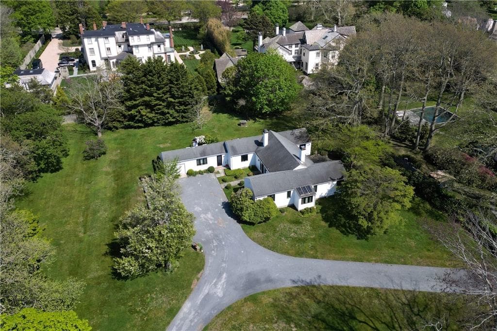 18 Ledge Road - Photo 4