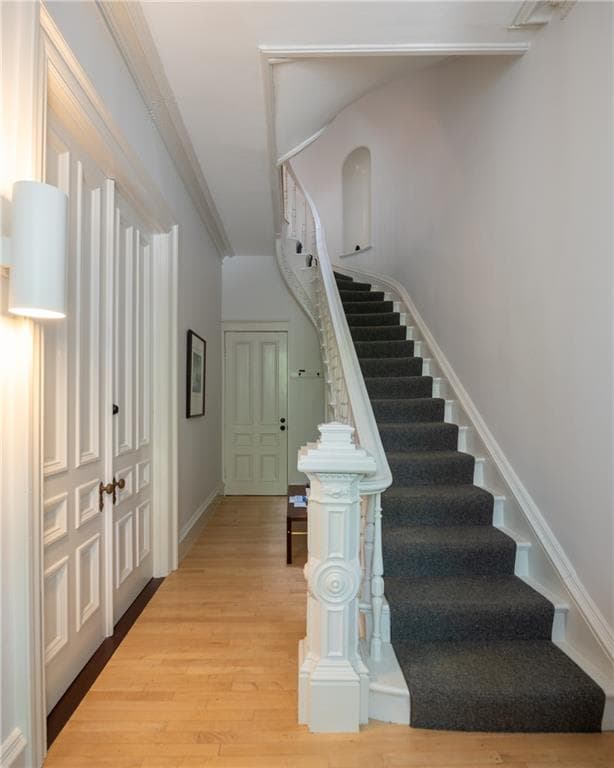 96 Bowen Street #3 - Photo 4
