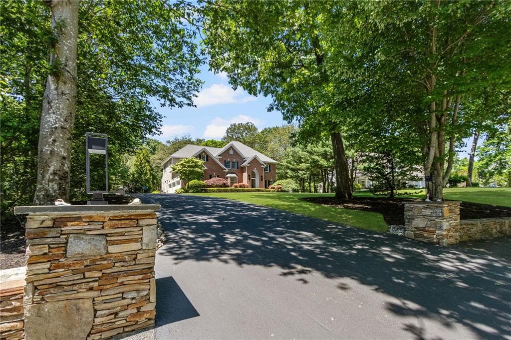 19 Cassandra Lane - Photo 2