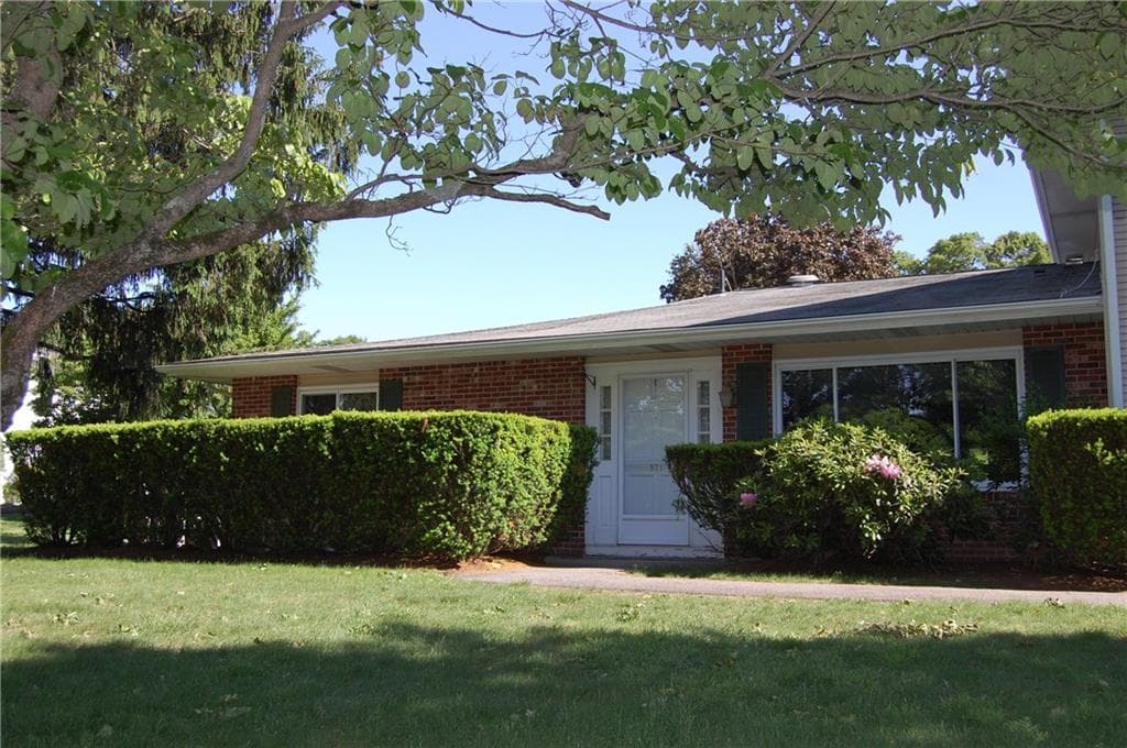 571 Pocasset Court