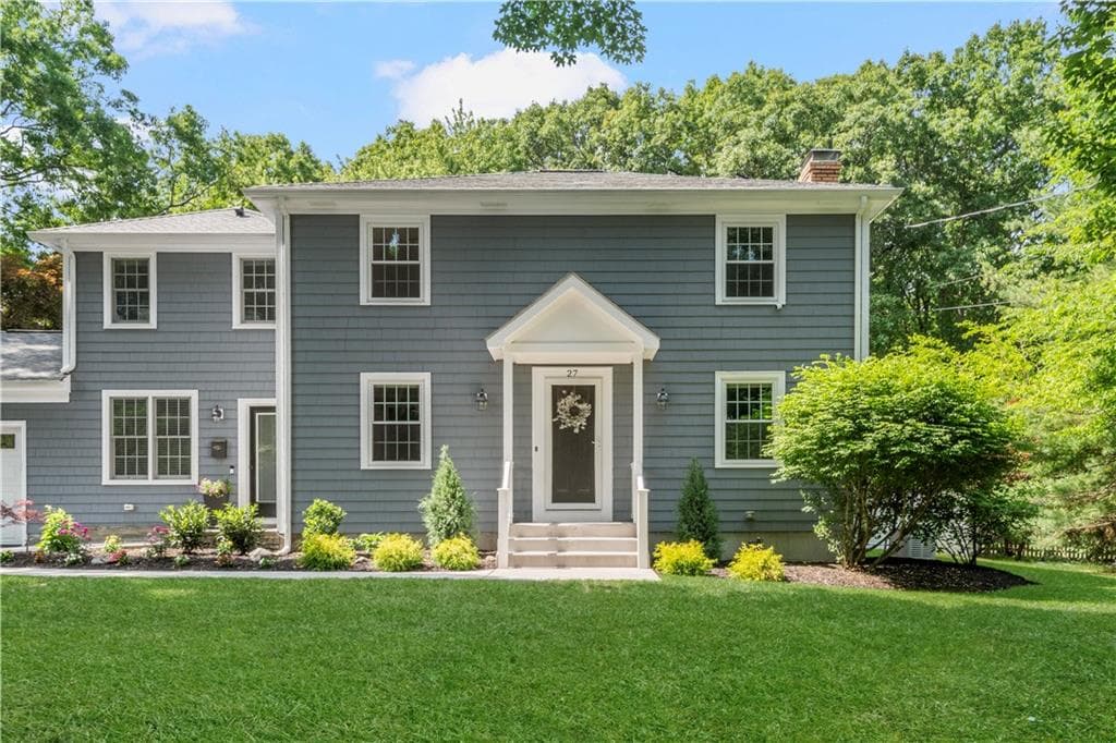 27 Christine Drive - Photo 4
