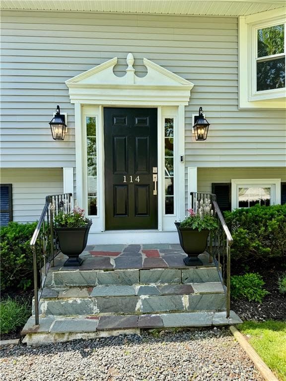114 Hopeworth Avenue - Photo 2