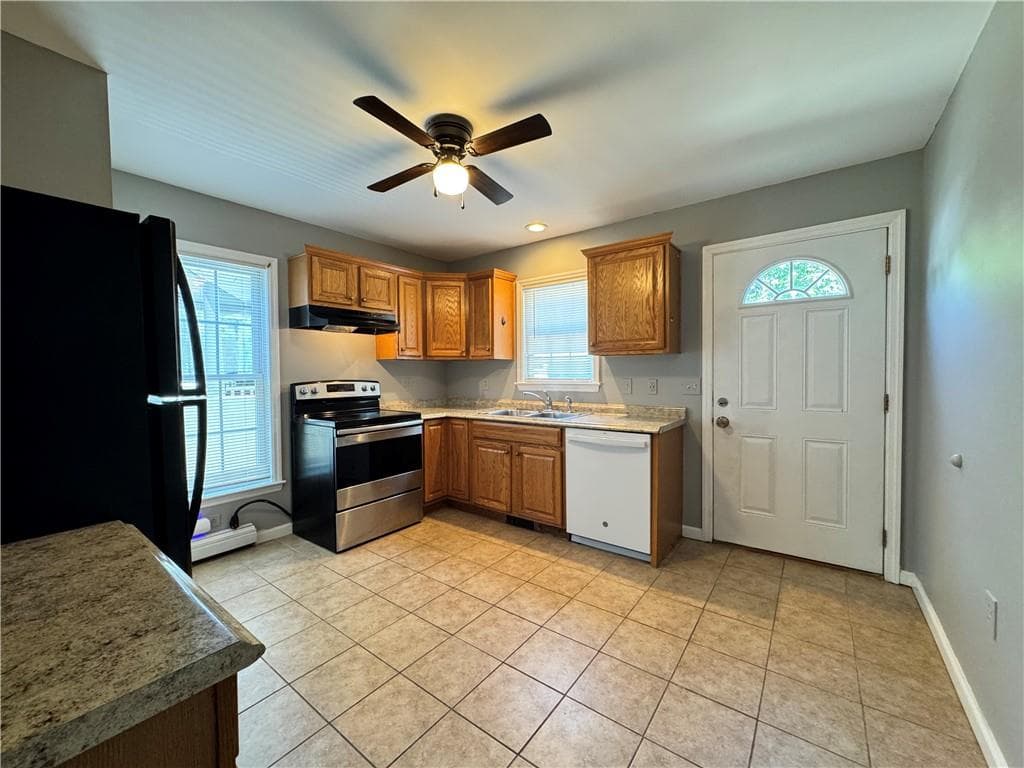 180 Berkshire Street - Photo 4