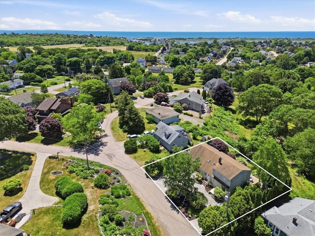 10 Island View Court