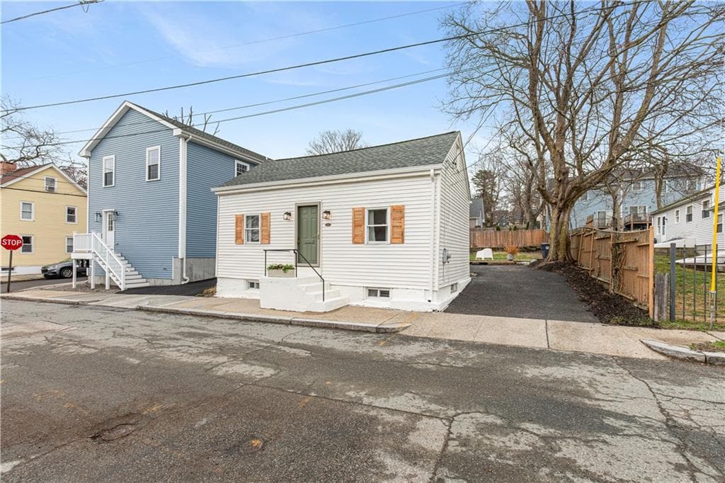 27 Padelford Street - Photo 4