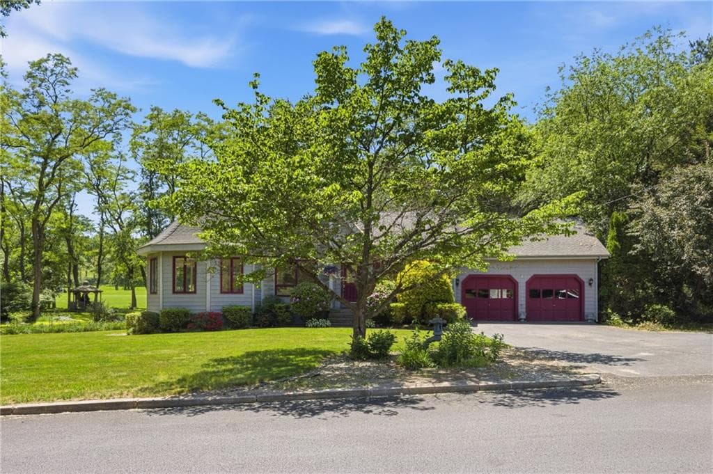 32 Briarwood Road - Photo 3