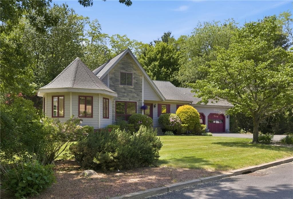 32 Briarwood Road