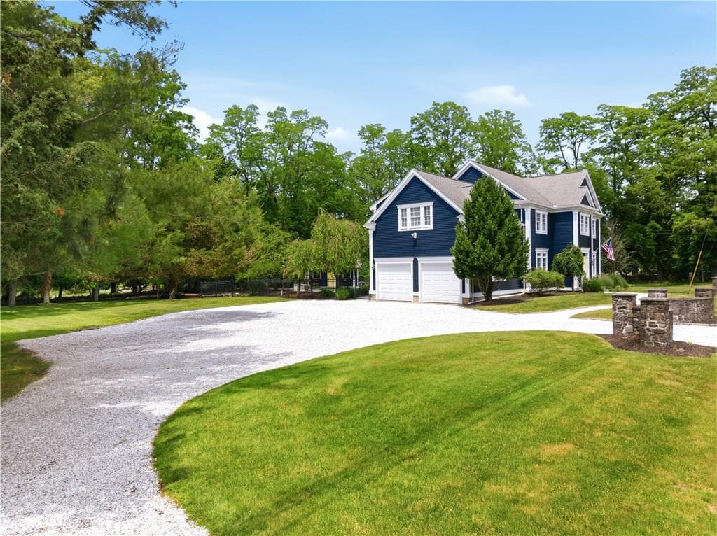 198 Poppasquash Road - Photo 3