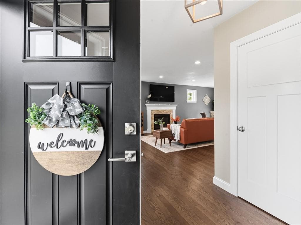 125 Winslow Way - Photo 4