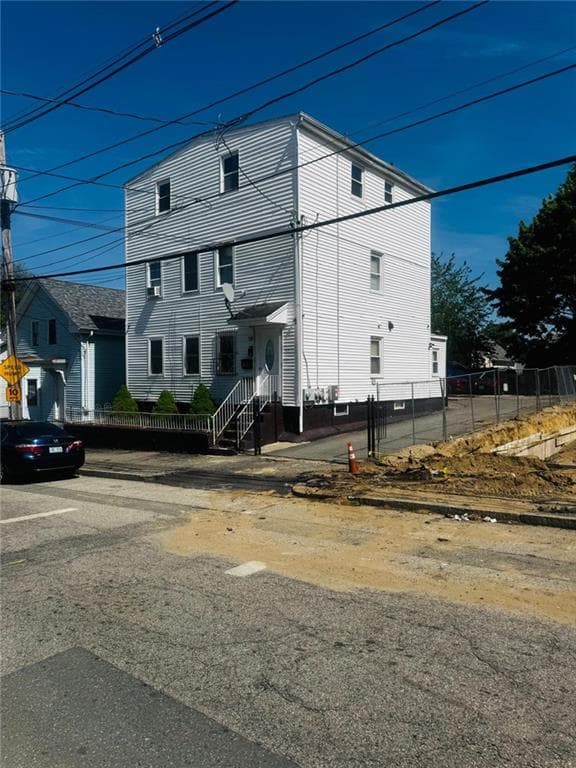 194 Pavilion Avenue - Photo 2