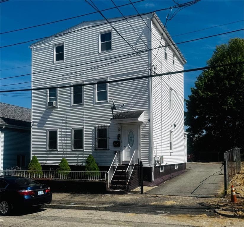 194 Pavilion Avenue