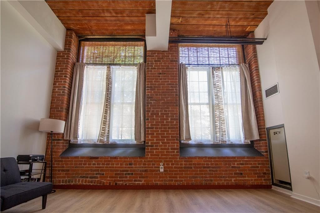 15 Higgins Street #113 - Photo 2